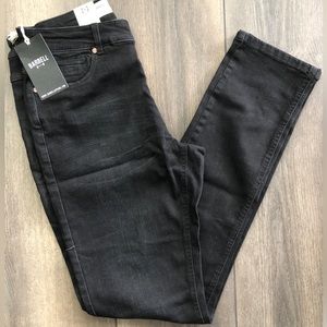 Brand-New Size 28 Straight Athletic Fit Denim!